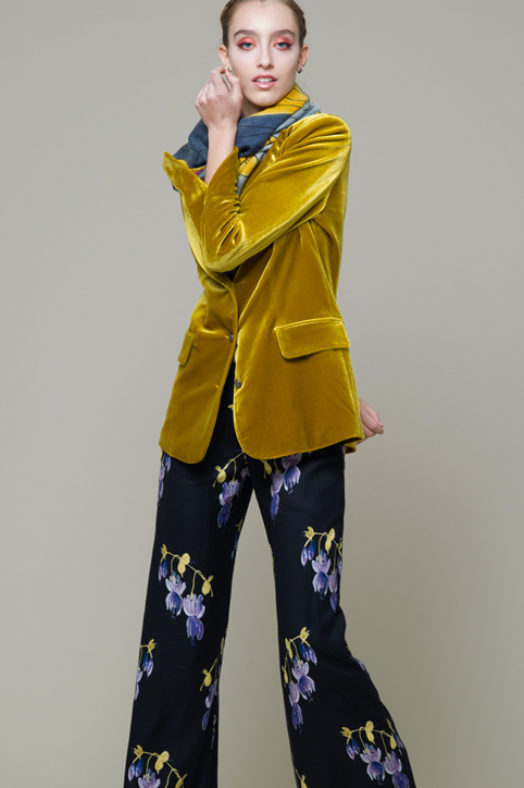 Camicia W9D402 B Pantalone W9A933 V Blazer W9A918 V